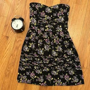 Kimchi Blue Sweetheart Neckline Floral Party Dress